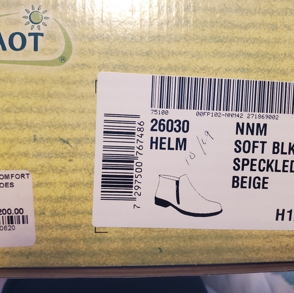 NAOT Womens Ankle Boots Suede and Leather - SZ 42 (EU) / 11 US - Picture 5 of 16